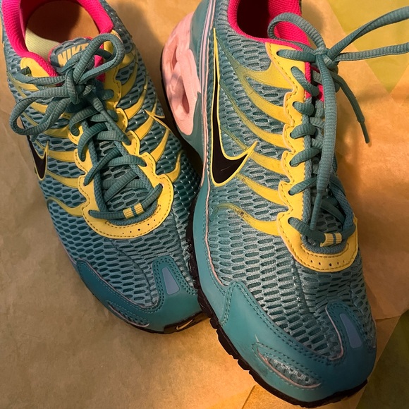 Women’s Air Max Torch 4 Running Shoe - Picture 3 of 7